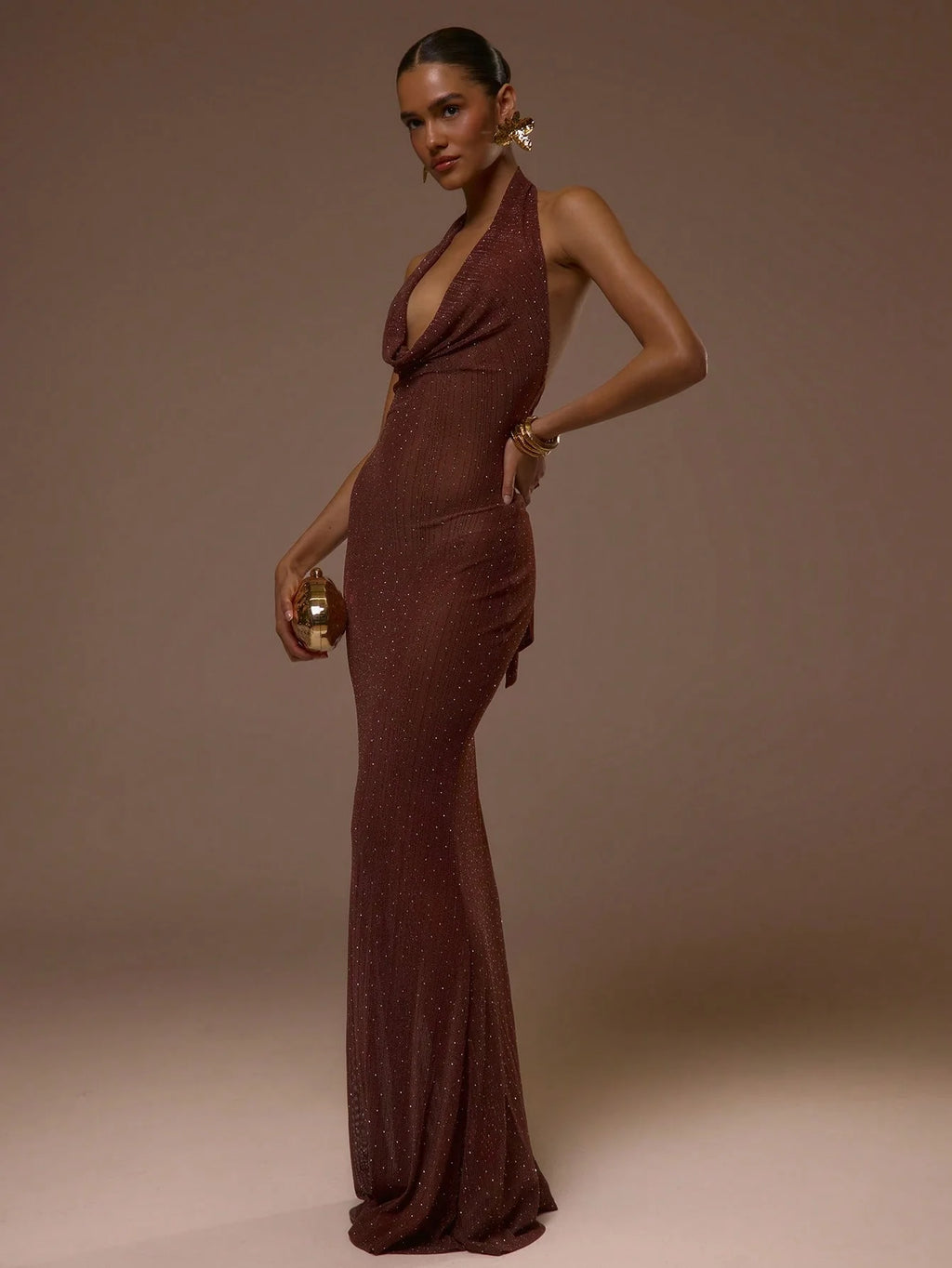 Deep V-neck low-waist bow tie glittering floor-length knitted dress. Sexy evening gown for summer and spring, elegant bow tie.